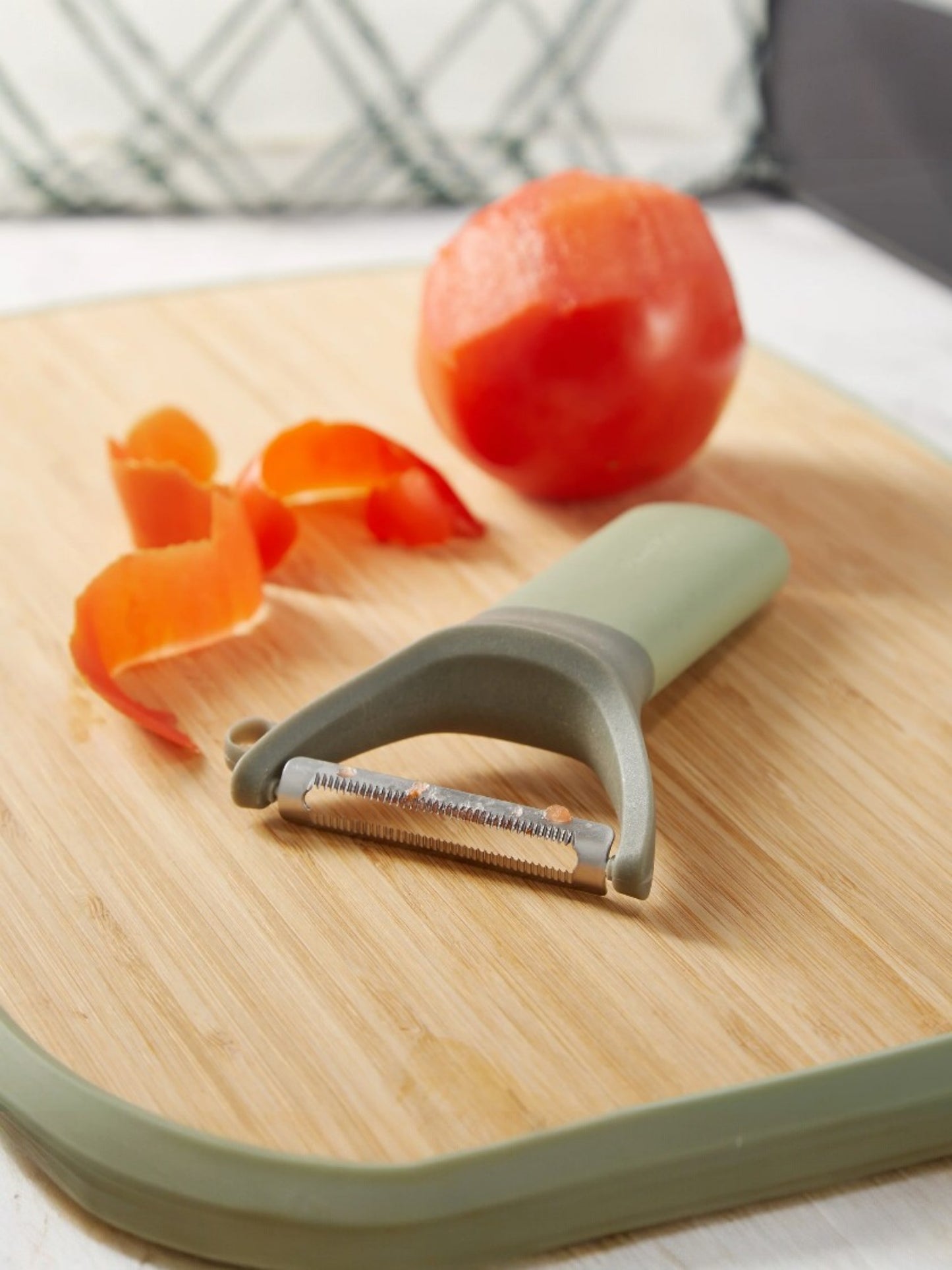 LEO Serrated Y-peeler