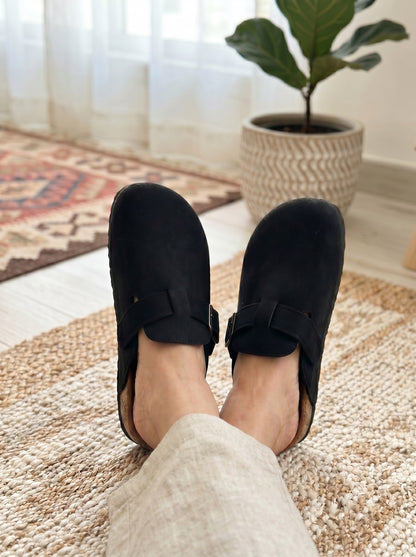 Danny Go Everyday Clogs (Black)