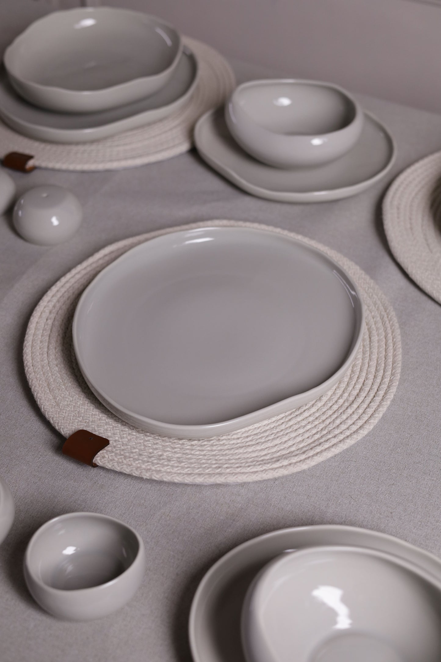 Mushroom Dinner Set – Soft Grey