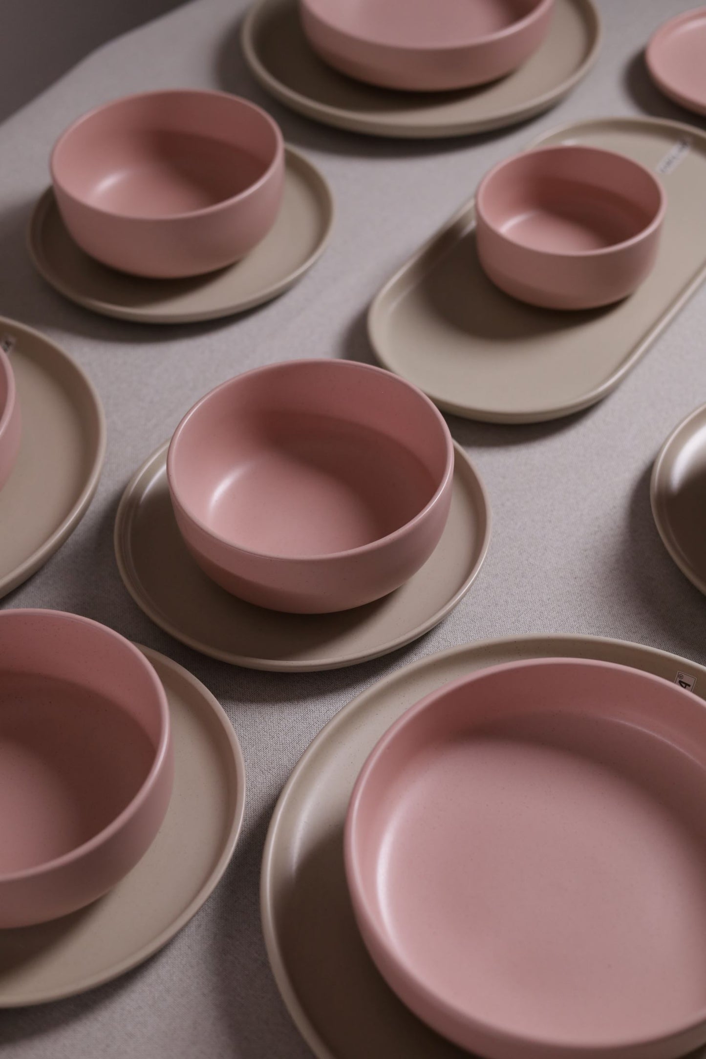 30 Piece Turkish Dinnerware Set (Blush Pink)