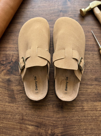 Danny Go Everyday Clogs (Sand Beige)