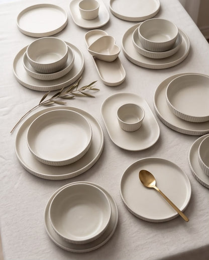 Ivory Porcelain Dinner Set – 30 Pieces