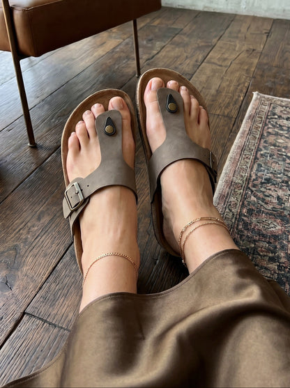 Danny Go Toe Post Buckle Slippers (Warm Taupe)