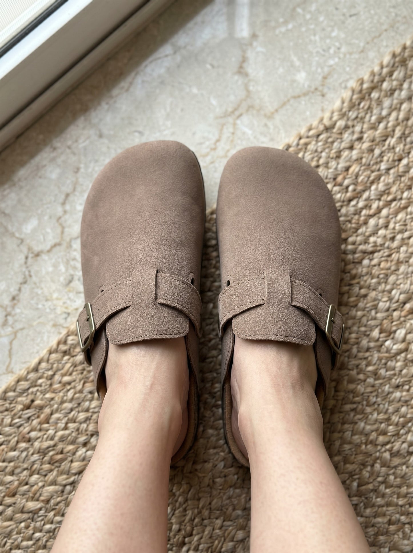 Danny Go Everyday Clogs (Mocha Brown)