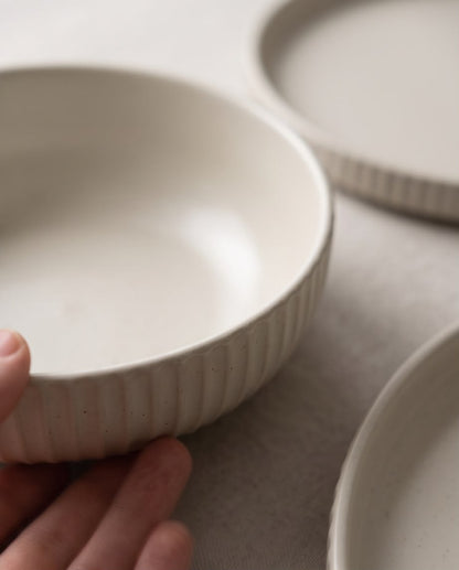 Ivory Porcelain Dinner Set – 30 Pieces