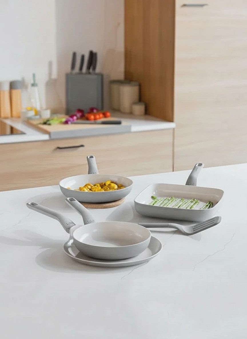 LEO 4-pc non-stick frying pan set with turner